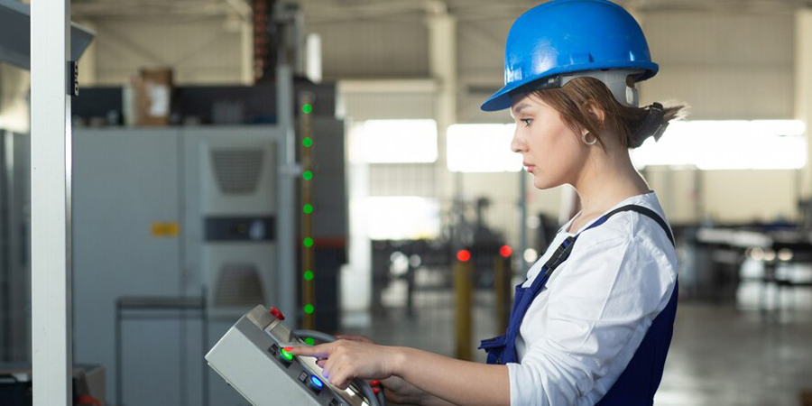 Tecnico della programmazione, configurazione e collaudo id sistemi PLC e IoT per l'automazione