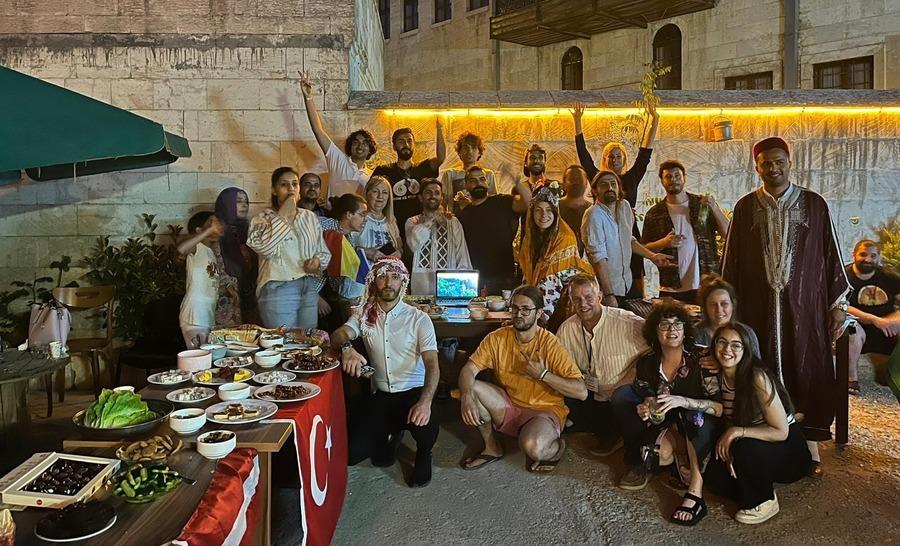 gruppo di giovani a gaziantep